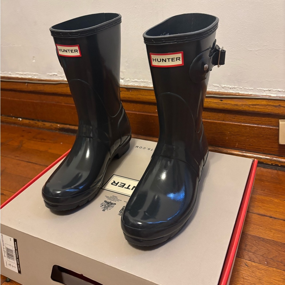 Hunter Glossy Black Boots